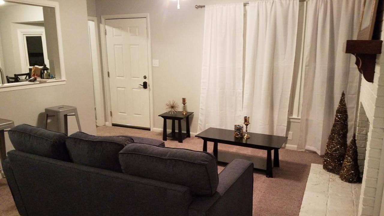 Cozy Cottage Feel, 5 Mins From Ft. Bragg ファイエットビル エクステリア 写真