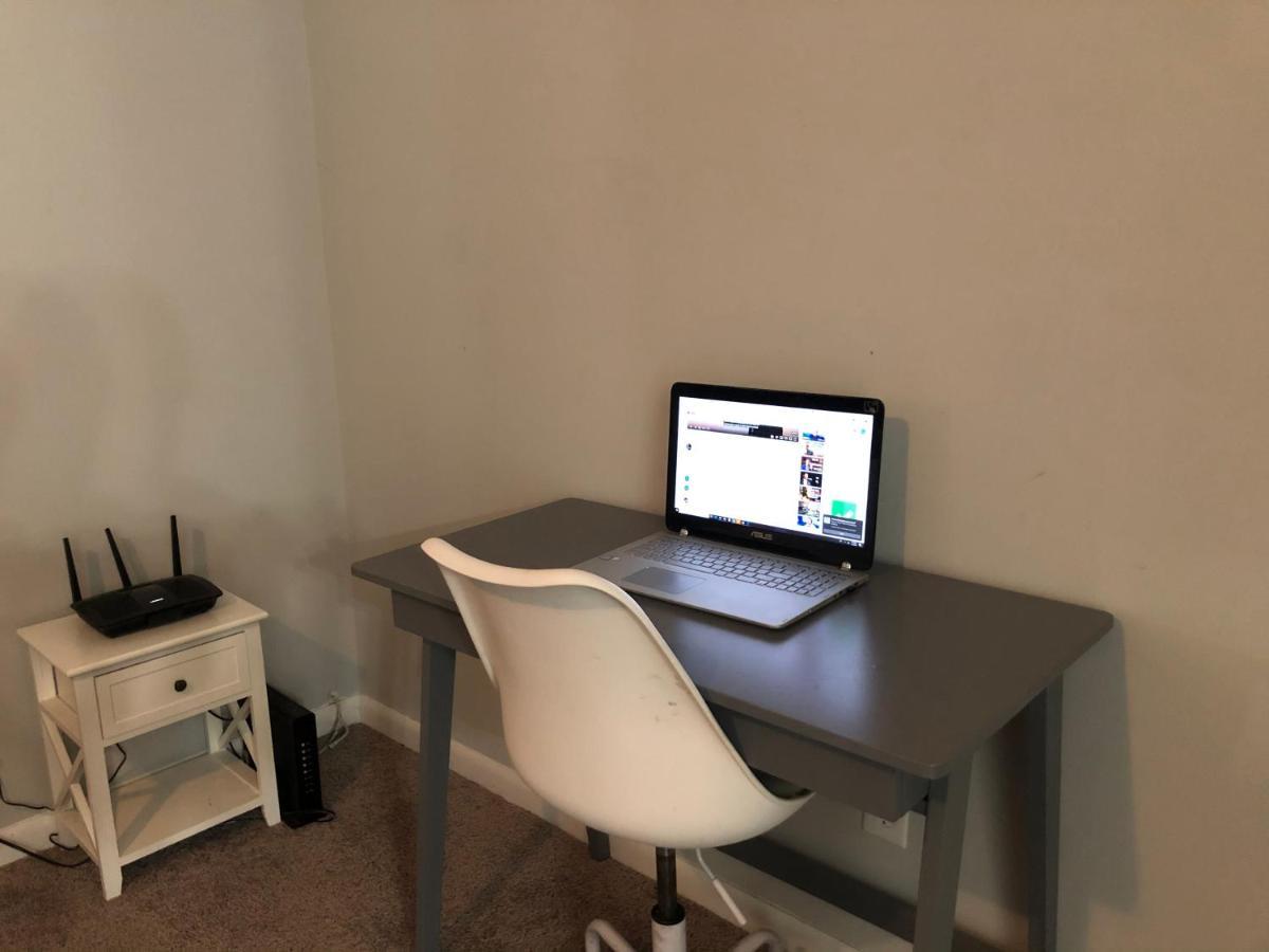 Cozy Cottage Feel, 5 Mins From Ft. Bragg ファイエットビル エクステリア 写真